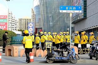 卡鲁索不留情面&普林斯屡次建功！湖人最多落后18分追到仅剩6分